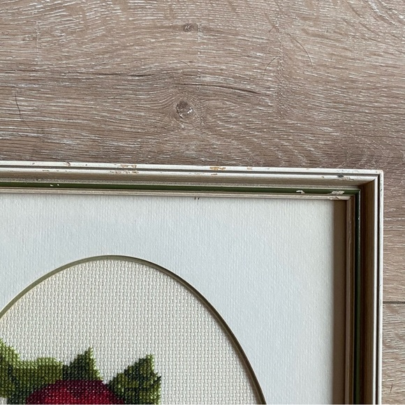 Vintage Needlepoint Apple portrait wall hanging handmade crewel - Picture 4 of 5